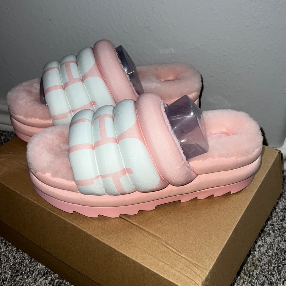 Maxi slide baby pink platform UGGS